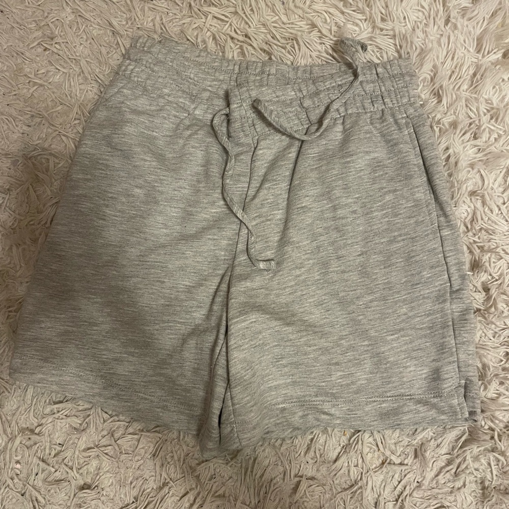 Grey shorts